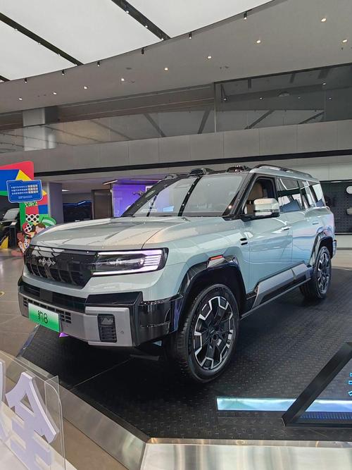 惠州196比亚迪方程豹硬派越野的爆款，英菲尼迪35周年与你共成长